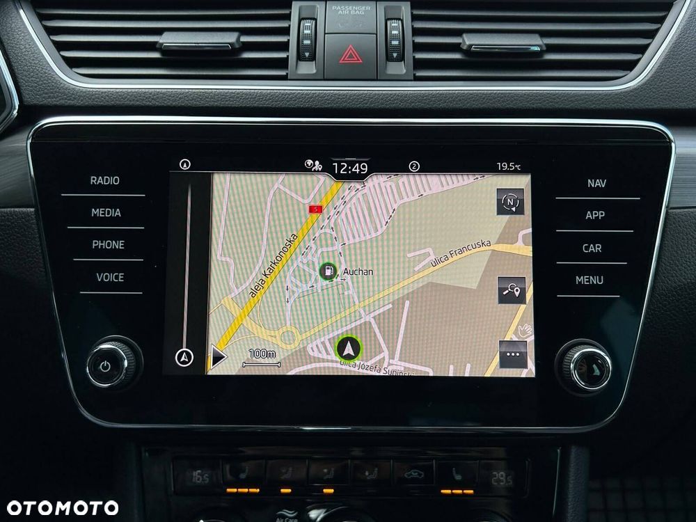 Skoda Superb 2.0 TSI Style DSG - 30