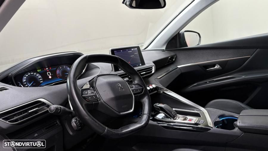 Peugeot 3008 1.5 BlueHDi Allure Pack EAT8 - 8