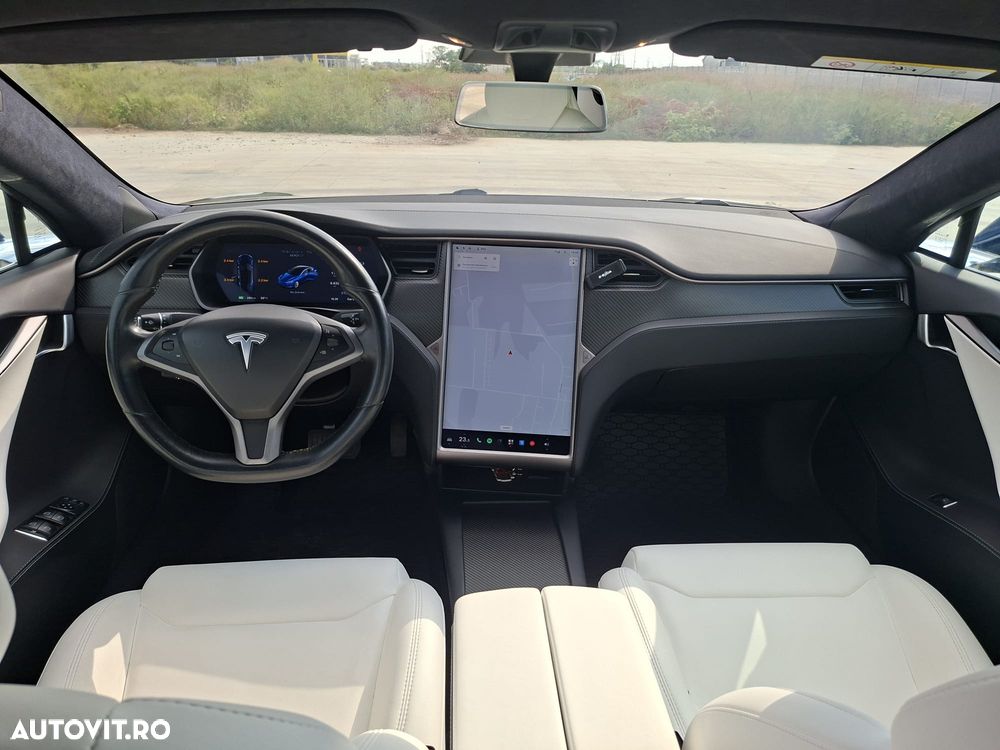 Tesla Model S ver-awd - 10