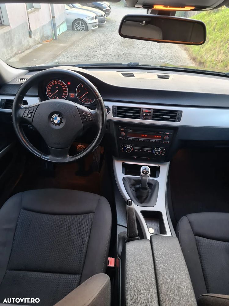 BMW Seria 3 320d - 6
