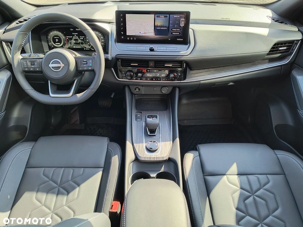 Nissan Qashqai 1.3 DIG-T MHEV 4x4 Tekna Xtronic - 9