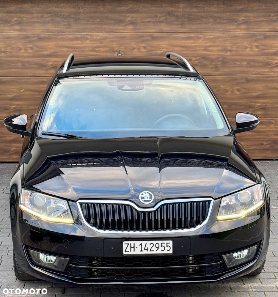 Skoda Octavia Combi 2.0 TDI RS - 3