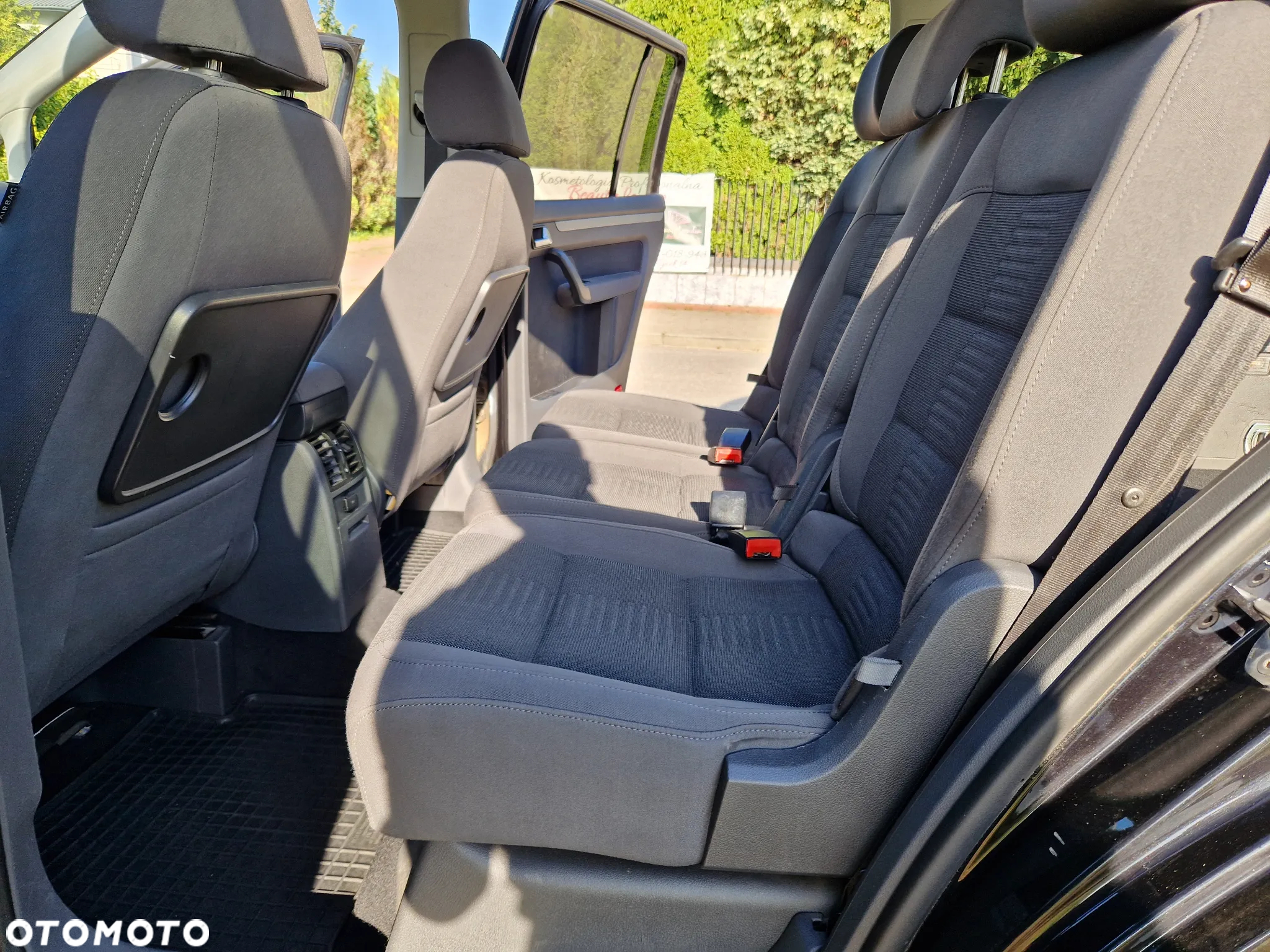 Volkswagen Touran 2.0 TDI DPF Highline DSG - 16