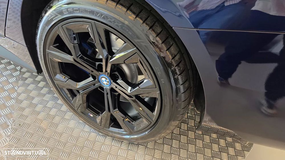 BMW i4 eDrive35 Pack Desportivo M Pro - 35