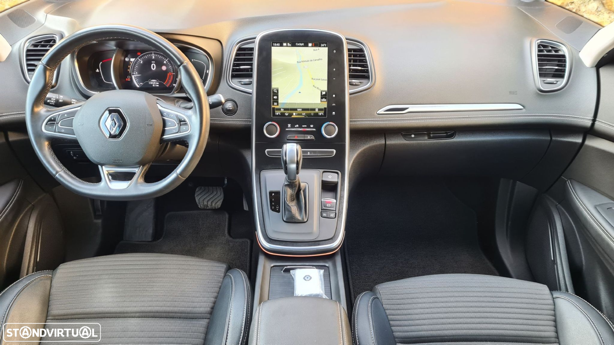 Renault Grand Scénic - 10