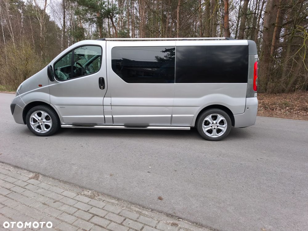 Opel Vivaro - 8