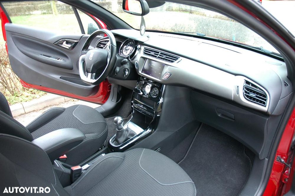 Citroën DS3 PureTech 110 Start & Stop SoChic - 12