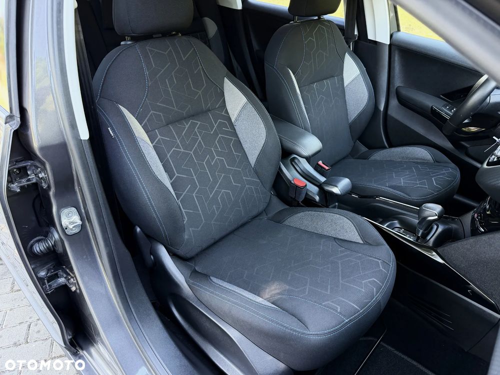 Peugeot 2008 PureTech 130 Stop&Start EAT6 Allure - 16
