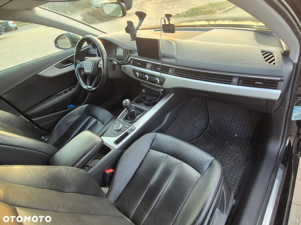 Audi A4 Limousine - 10