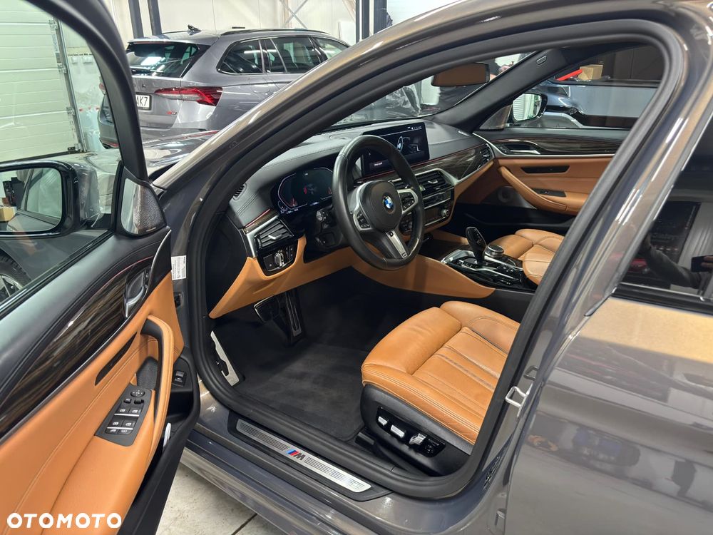 BMW Seria 5 540d xDrive - 7