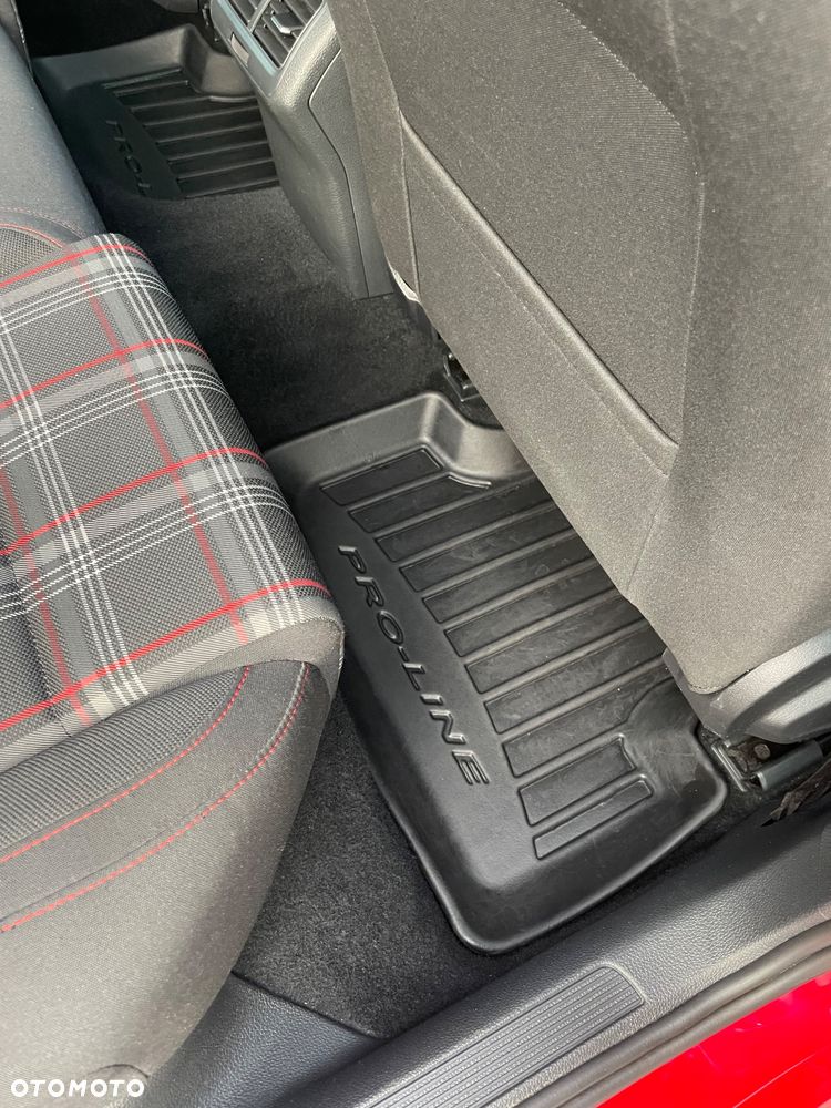 Volkswagen Golf GTI Performance BlueMotion Technology DSG - 18