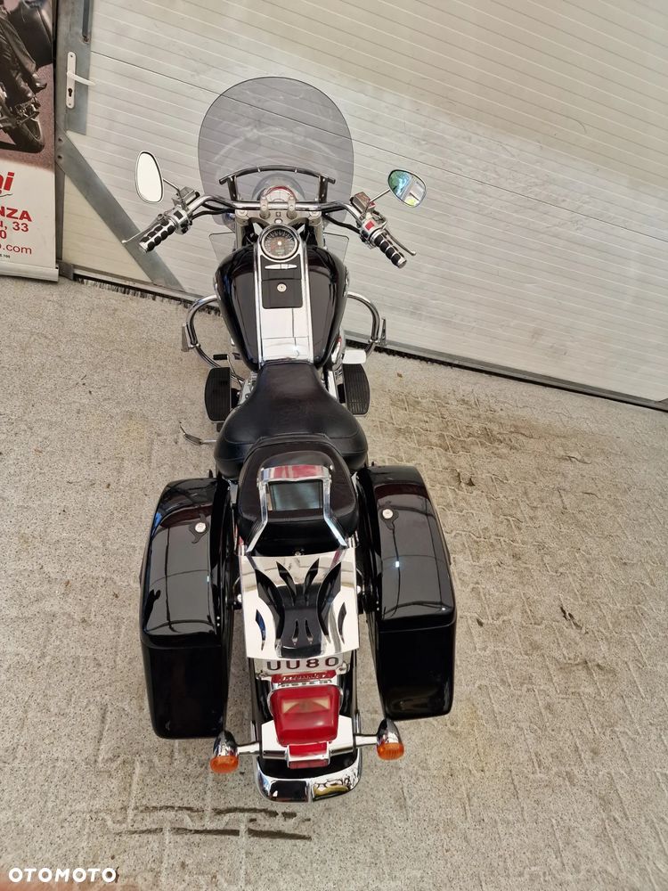 Suzuki Intruder - 25