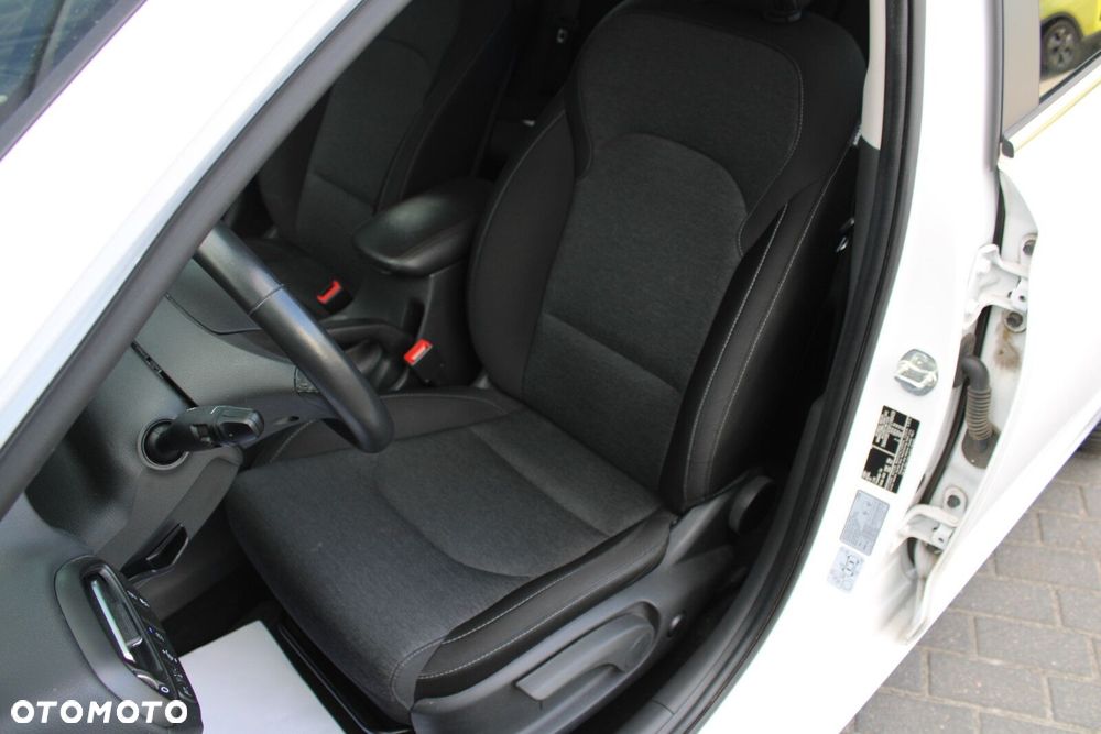 Hyundai i30 1.5 T-GDI 48V Smart - 11