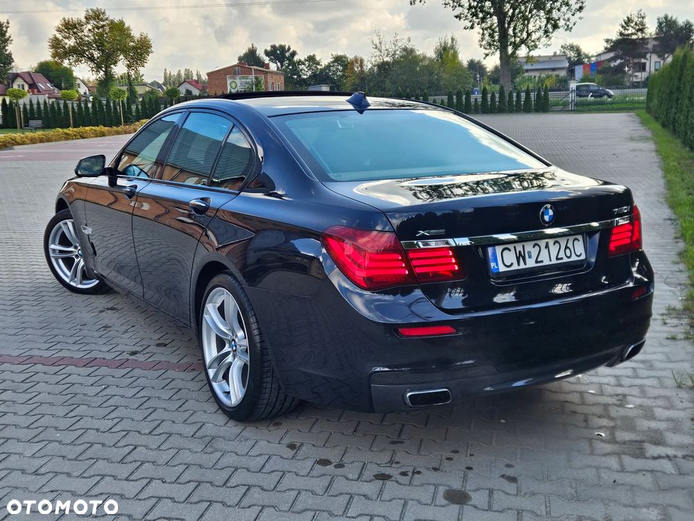 BMW Seria 7 750i xDrive Edition Exclusive - 3