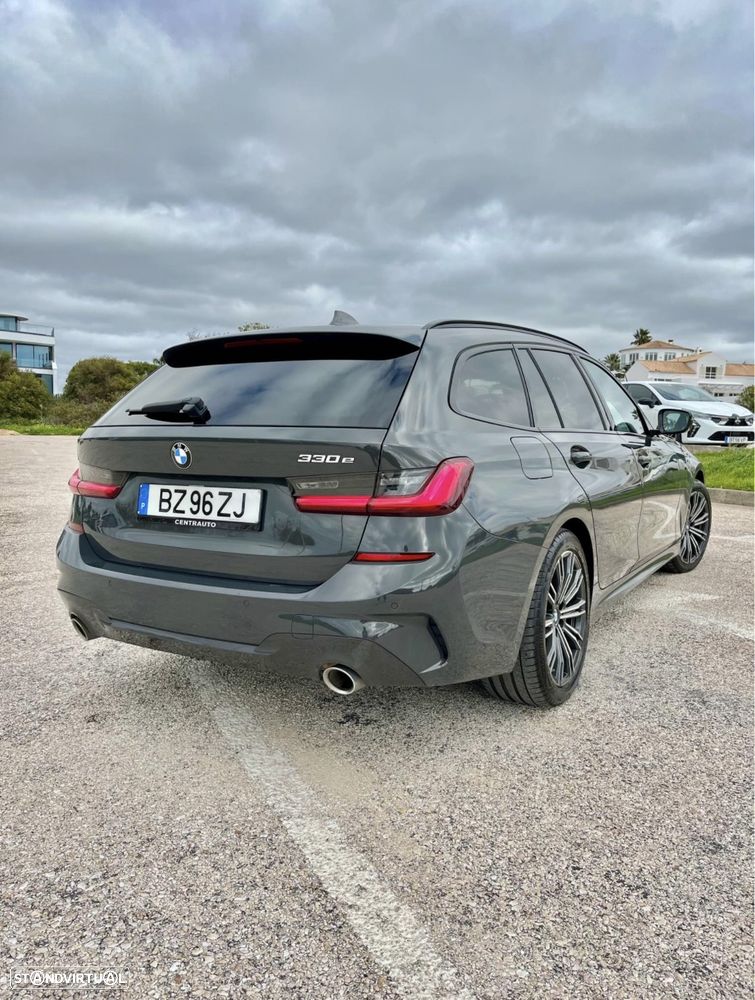 BMW 330 - 1