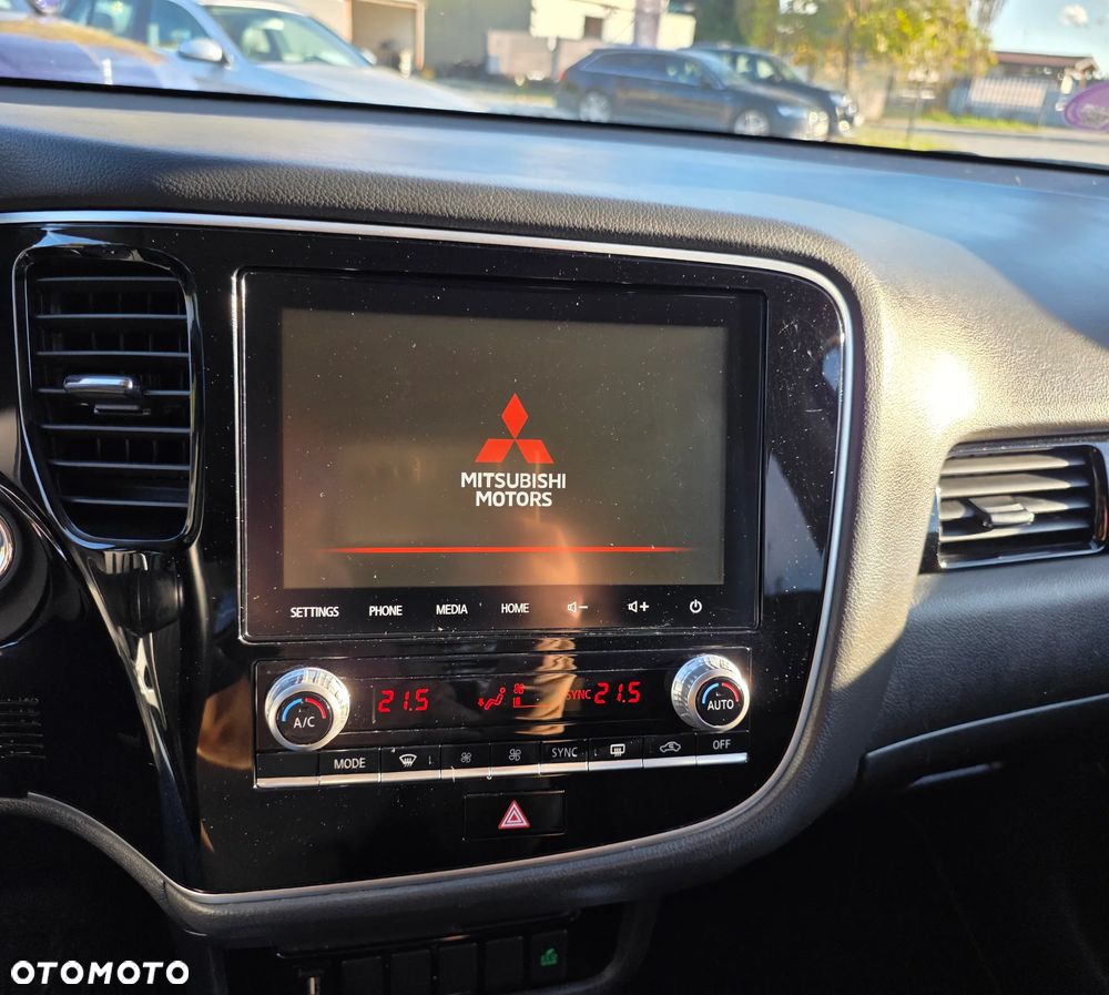 Mitsubishi Outlander 2.4 4WD Plug-In Hybrid Diamant - 14