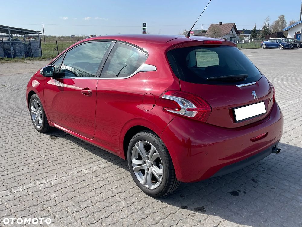 Peugeot 208 PureTech 110 Stop & Start Allure - 9