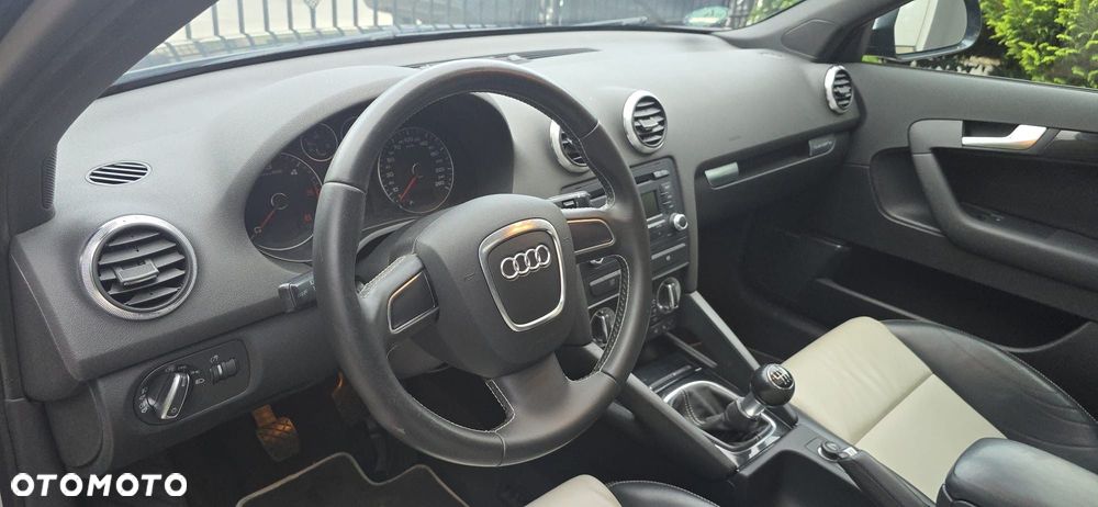 Audi A3 Sportback 2.0 TDI DPF quattro S line Sportpaket plus - 26