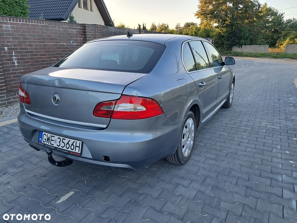 Skoda Superb 1.8 TSI FAMILY - 7