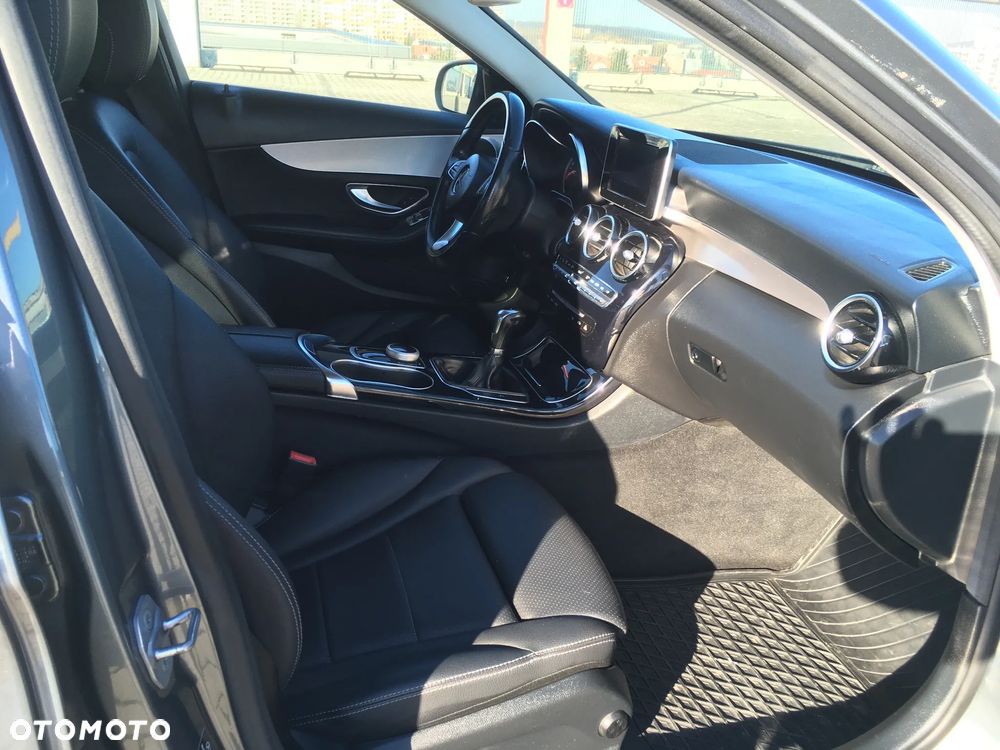 Mercedes-Benz Klasa C - 23