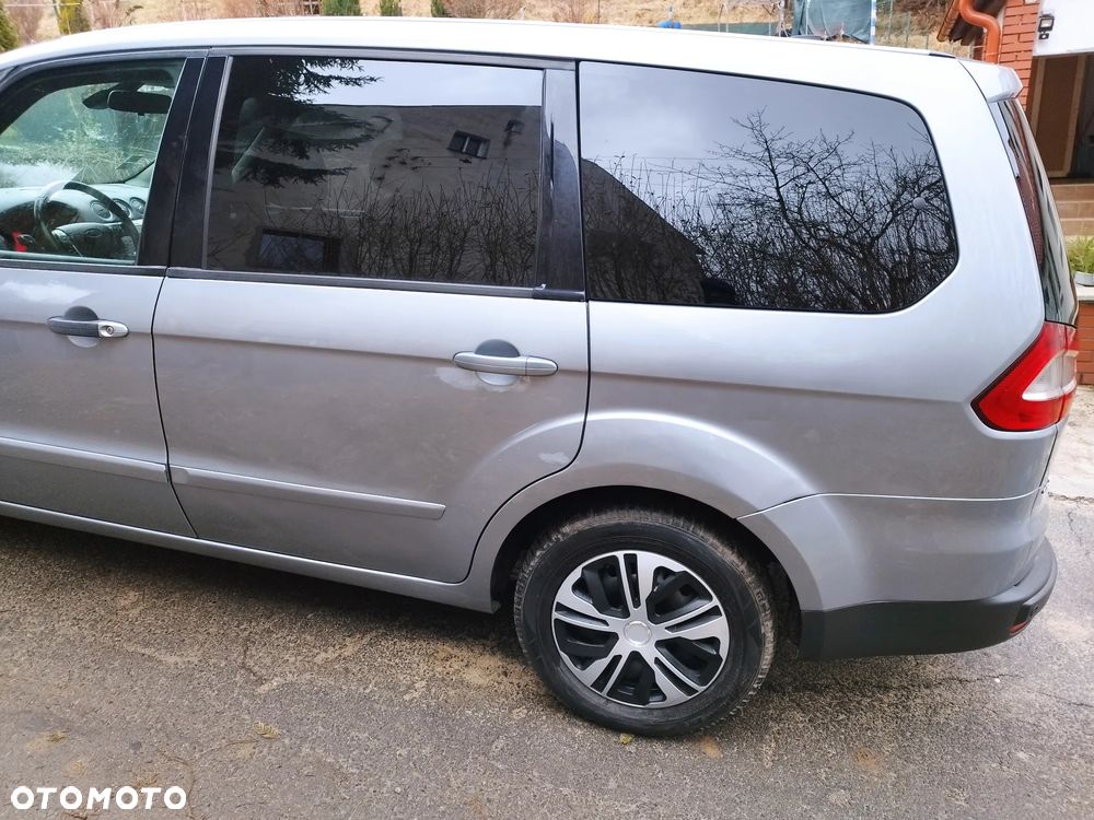 Ford Galaxy - 8