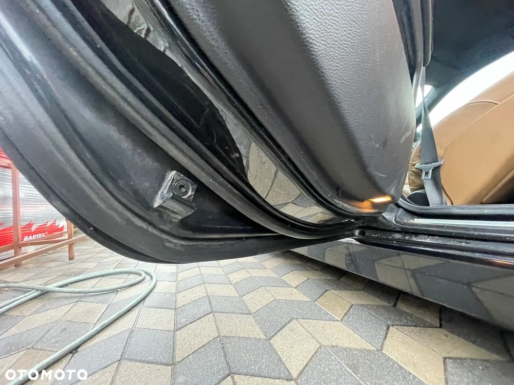 BMW E60 Drzwi Tył lewe black sapphire - 3