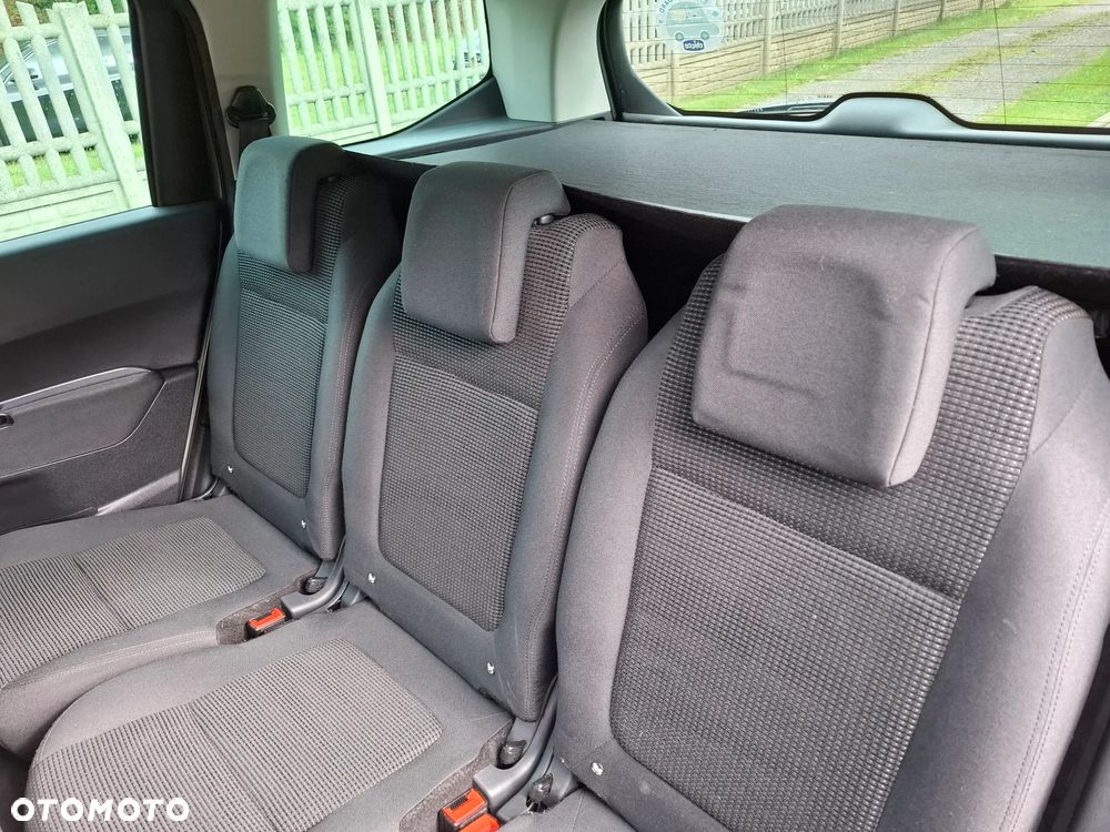 Peugeot 5008 - 18