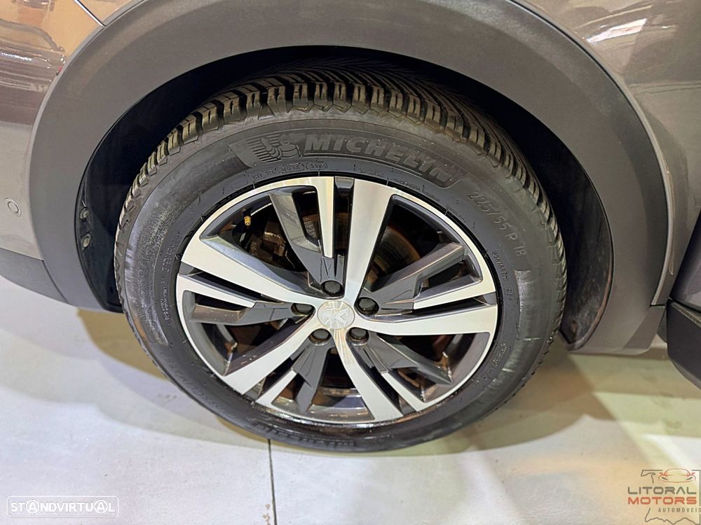 Peugeot 3008 1.2 PureTech Allure Pack EAT8 - 14