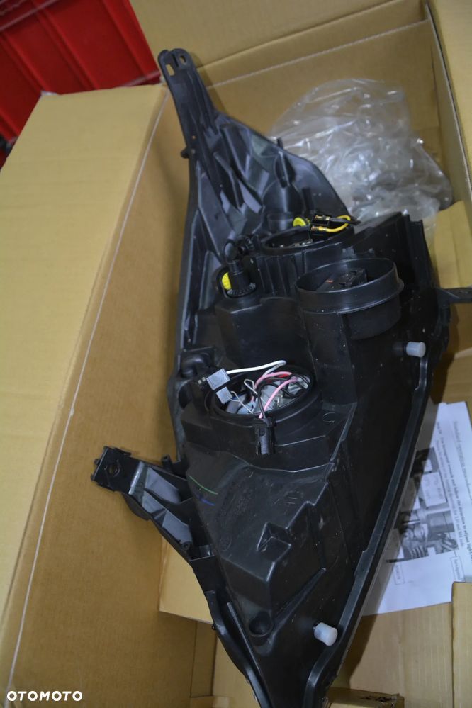 Opel Vectra C  2005-08 lampa przednia prawa - 2