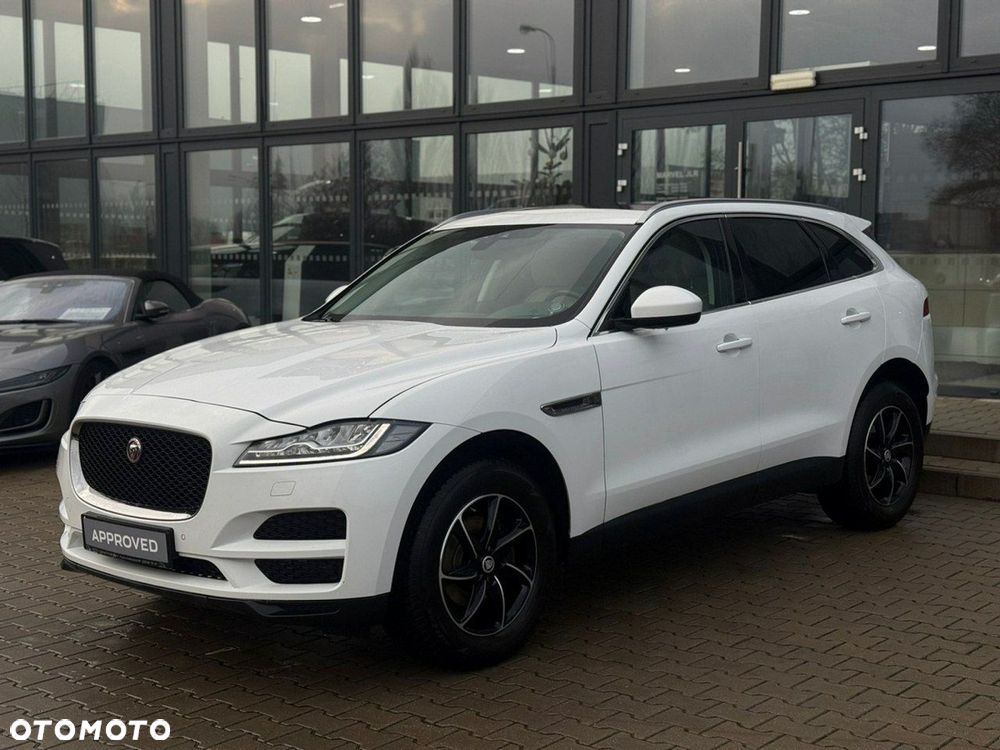 Jaguar F-Pace - 4