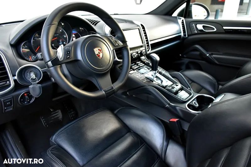 Porsche Cayenne Diesel Tiptronic S - 13