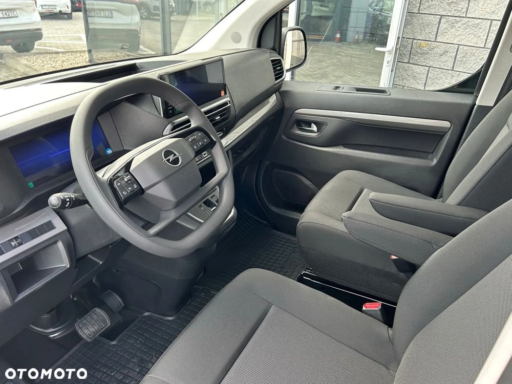 Opel Vivaro - 11