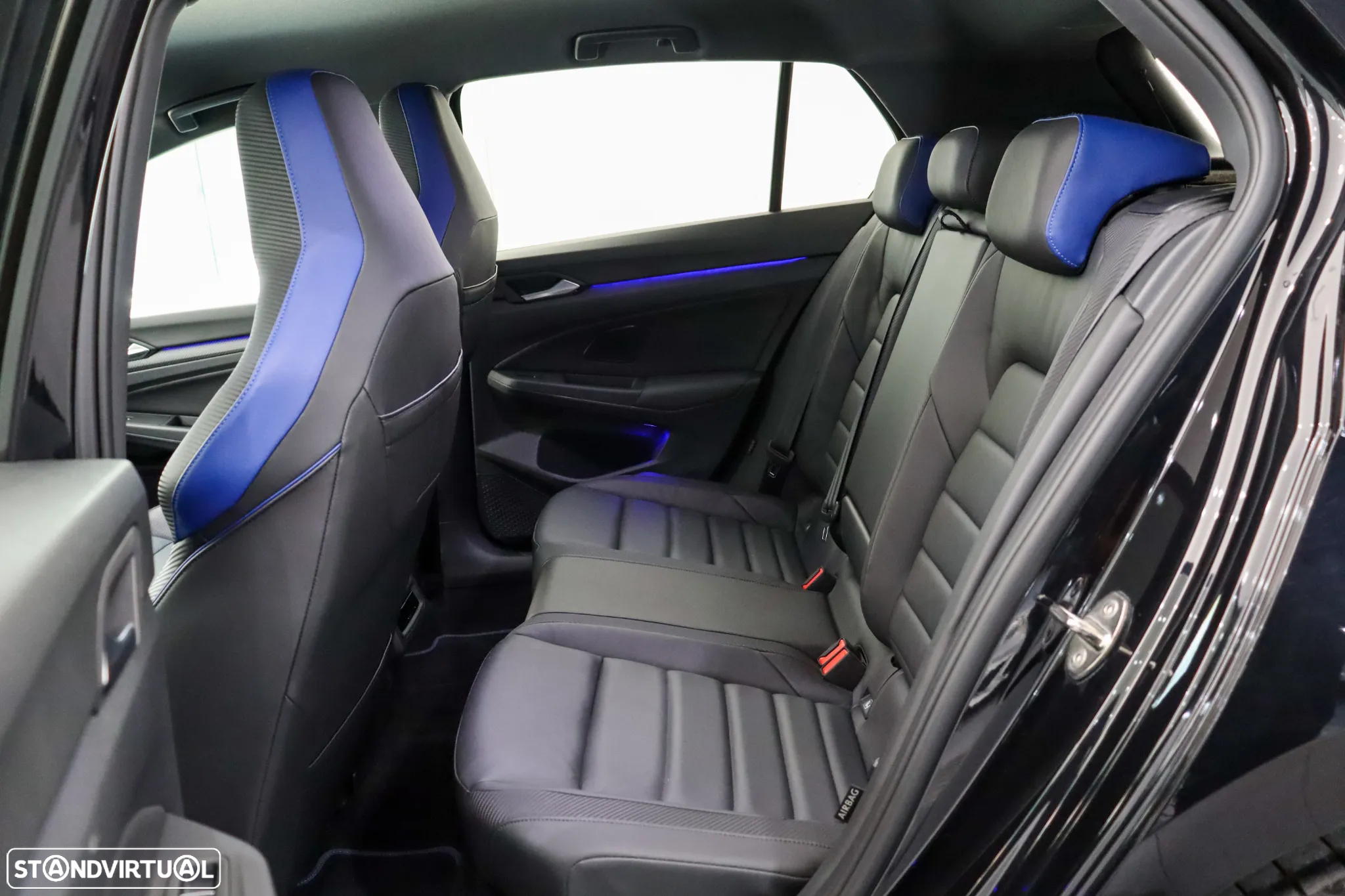 VW Golf 2.0 TSI R DSG - 19