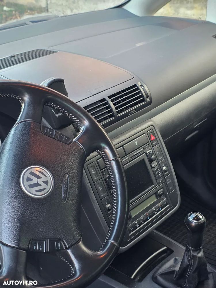 Volkswagen Sharan - 3