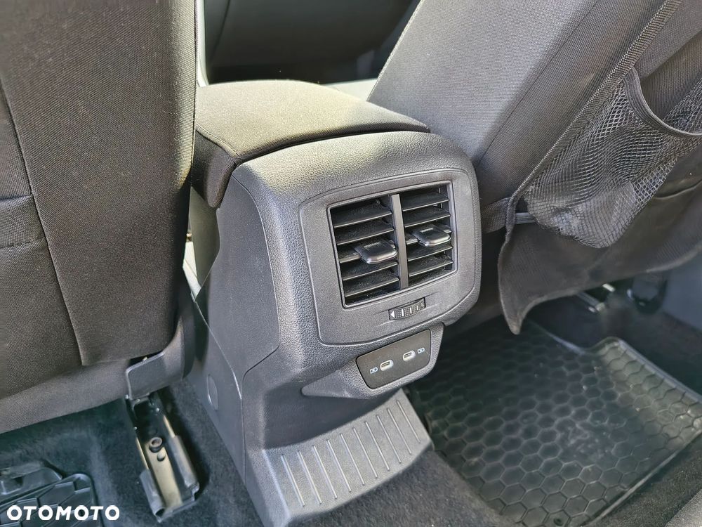 Volkswagen T-Roc ver-1-5-tsi-life - 11