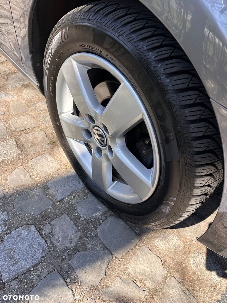Volkswagen Golf 1.6 TDI DPF BlueMotion - 28