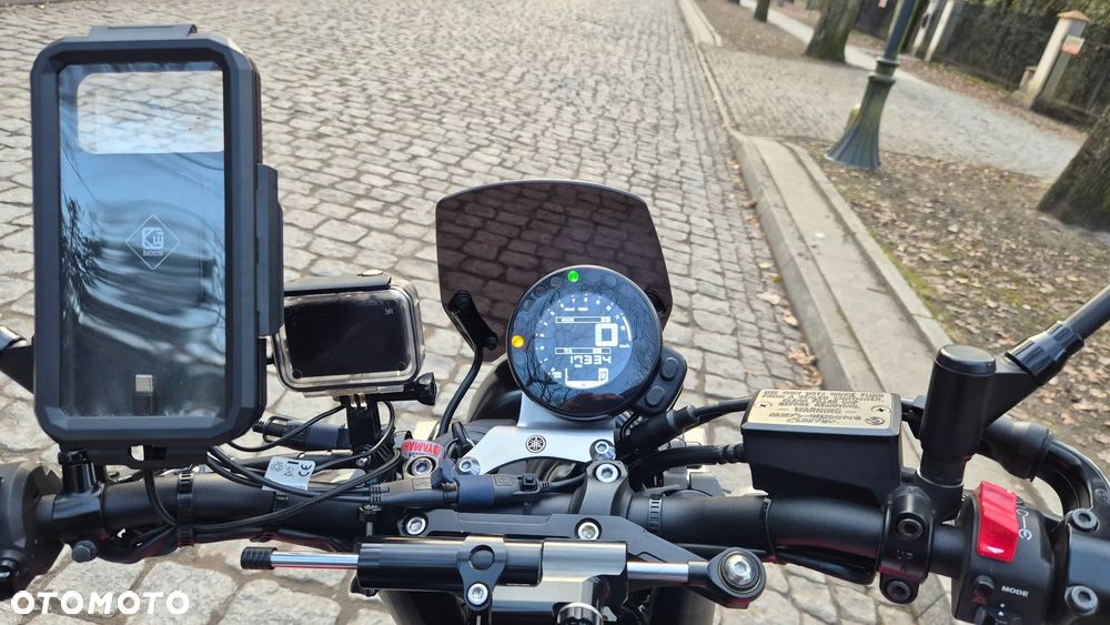 Yamaha XSR - 21