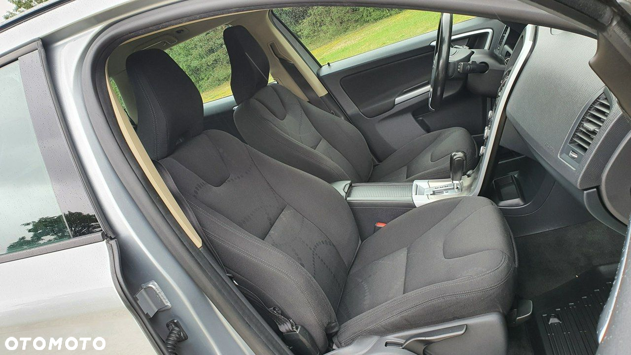 Volvo XC 60 - 8