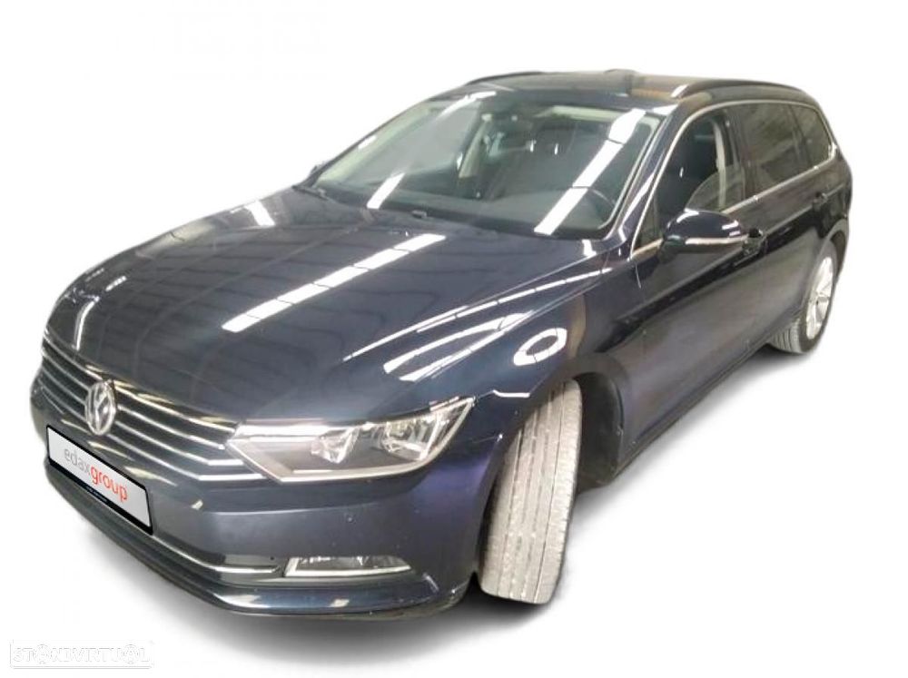 VW Passat Variant - 1