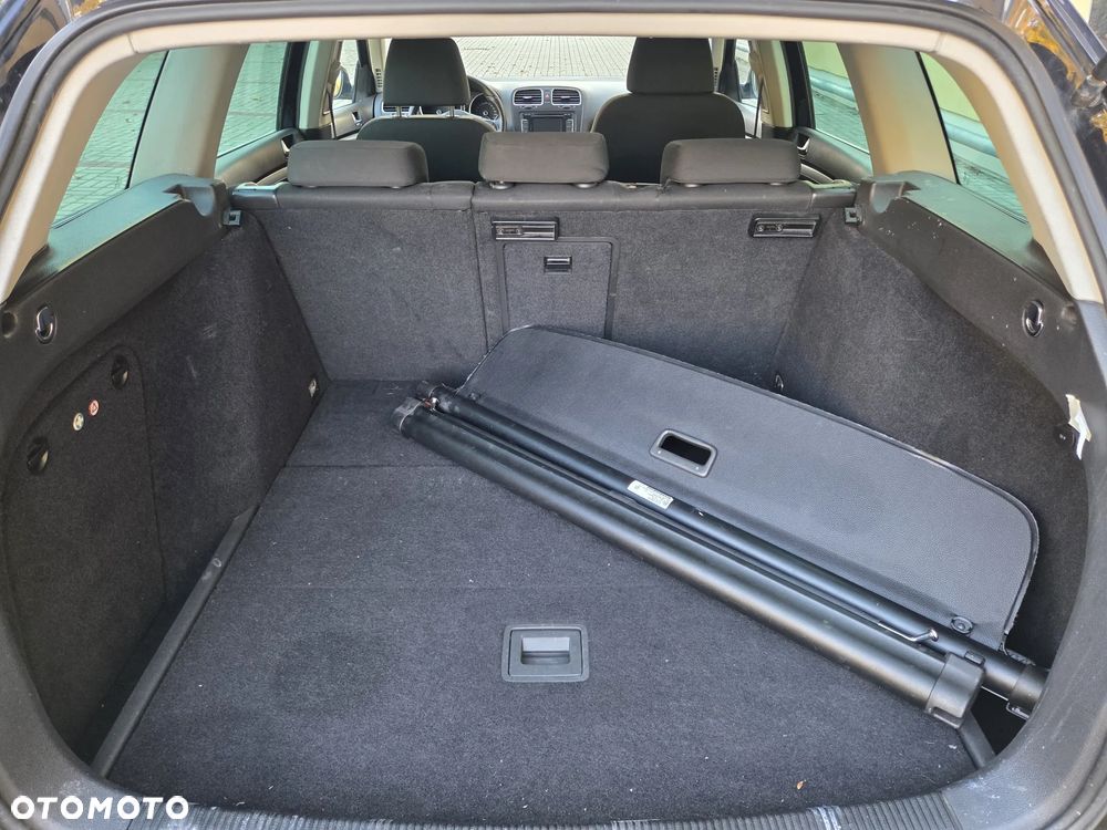 Volkswagen Golf 2.0 TDI DPF Highline - 27