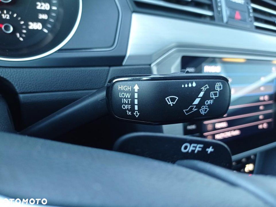 Volkswagen Passat - 20