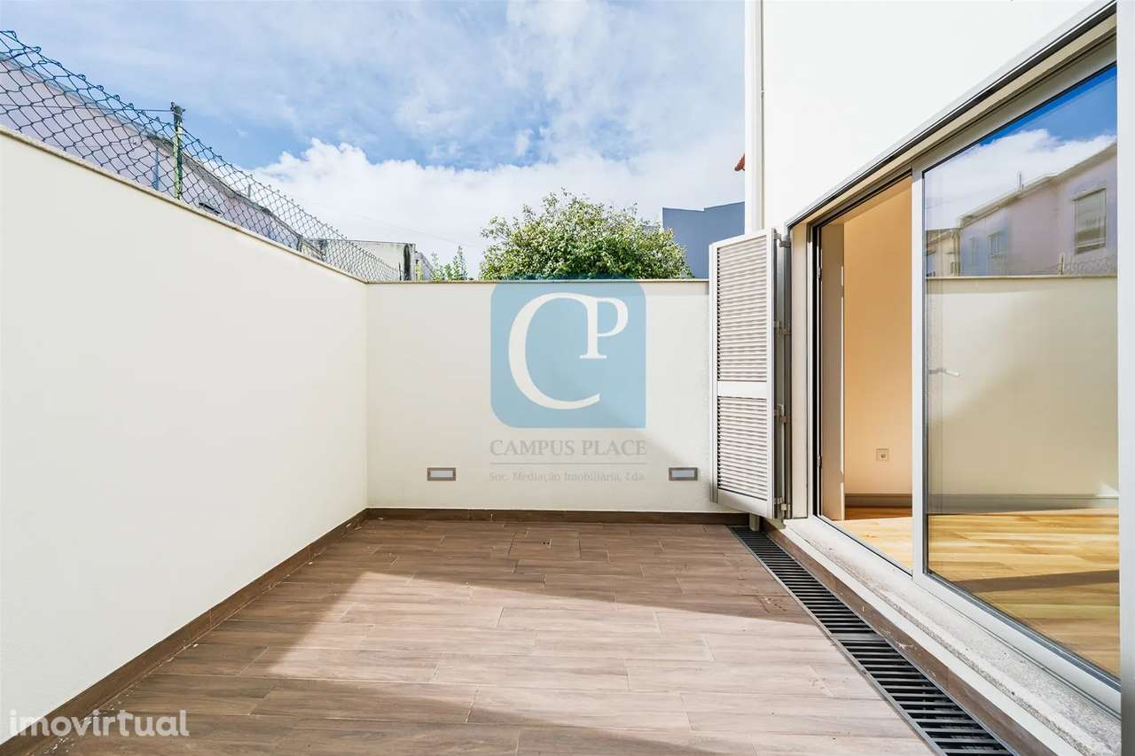 Moradia Geminada V3+2 ao Hospital São João, Paranhos, Porto - Grande imagem: 3/32