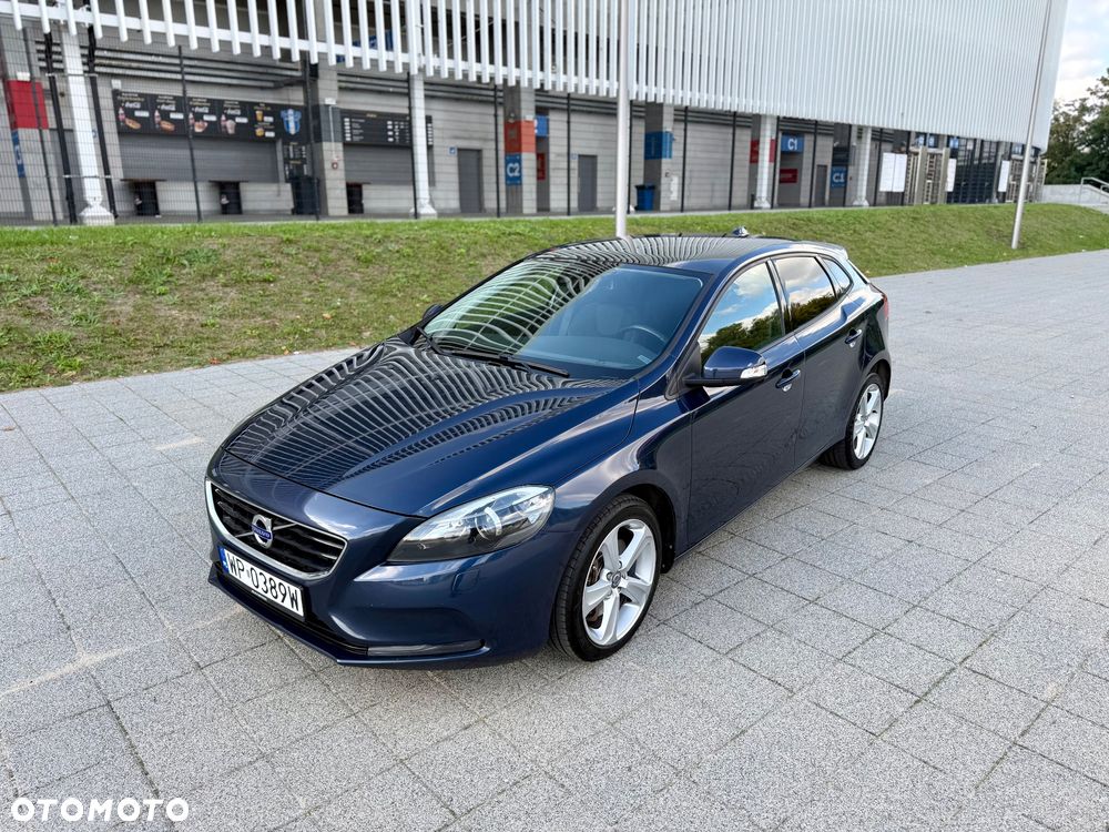 Volvo V40 D4 Momentum - 6