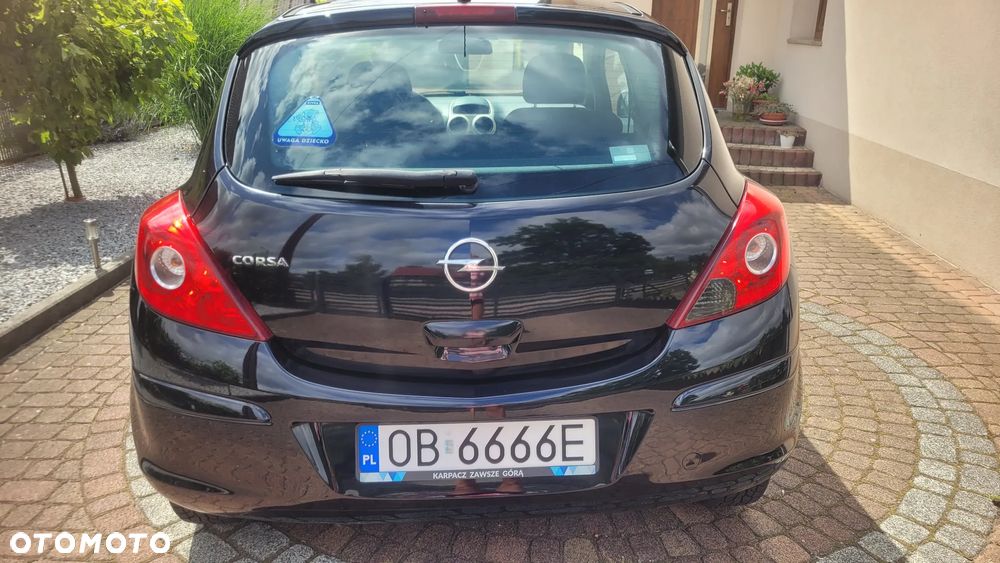 Opel Corsa 1.2 16V Cosmo - 4