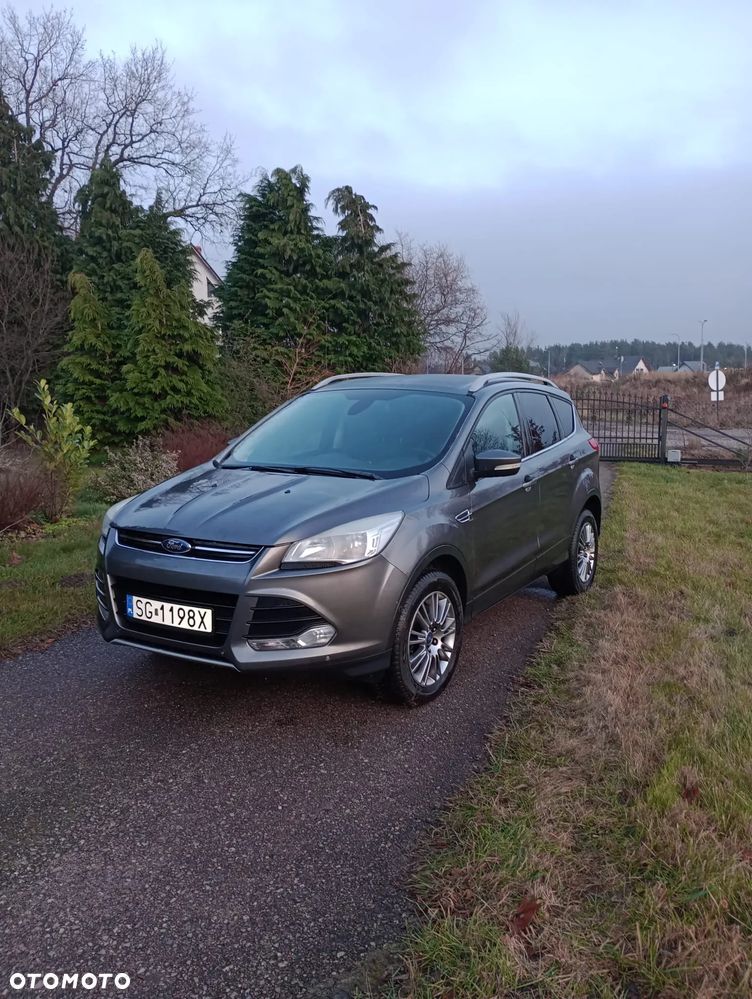Ford Kuga - 1