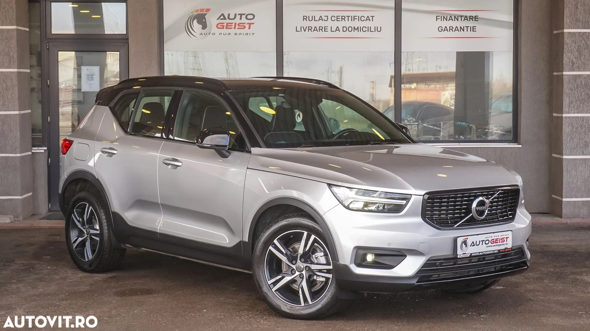 Volvo XC 40 T5 AWD Geartronic R-Design - 3