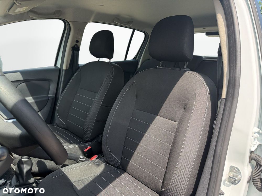 Dacia Sandero - 12