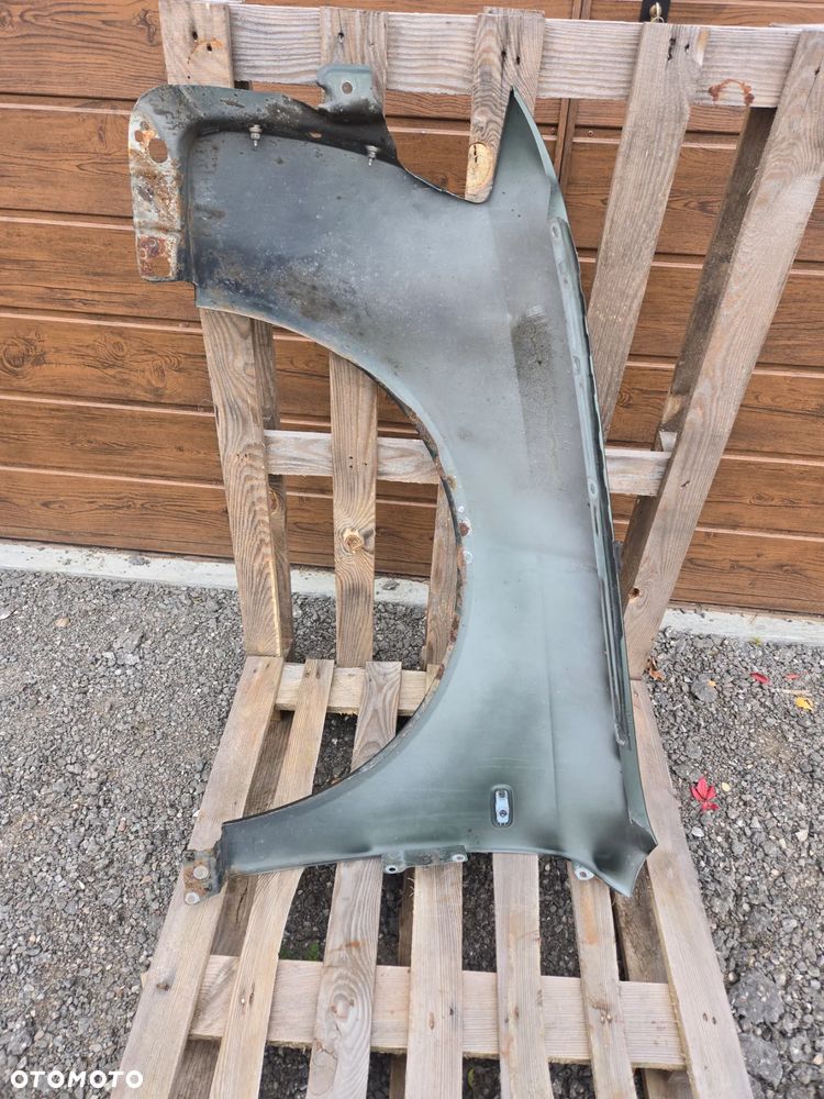 BŁOTNIK PRAWY AUDI A4 B6 - 6