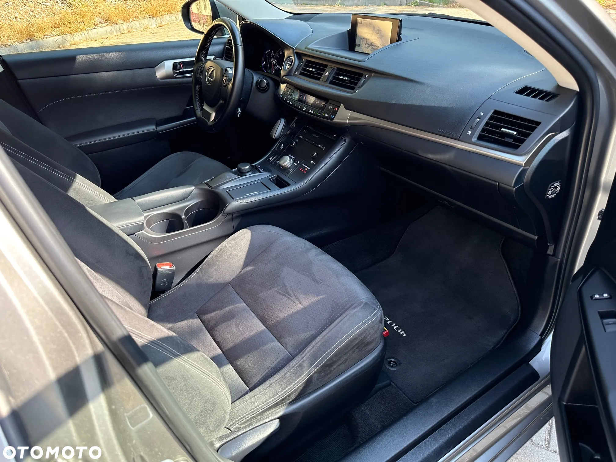 Lexus CT 200h Dynamic Line - 35