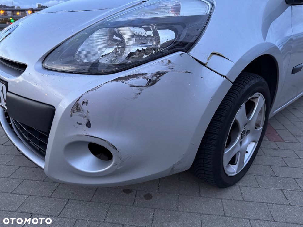 Renault Clio 1.5 dCi Alize - 12